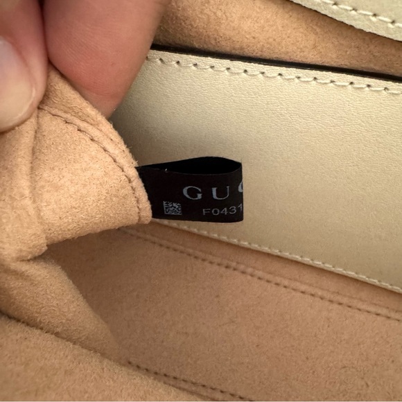 Gucci GG Monogram Padlock Small Shoulder Bag - Picture 14 of 16